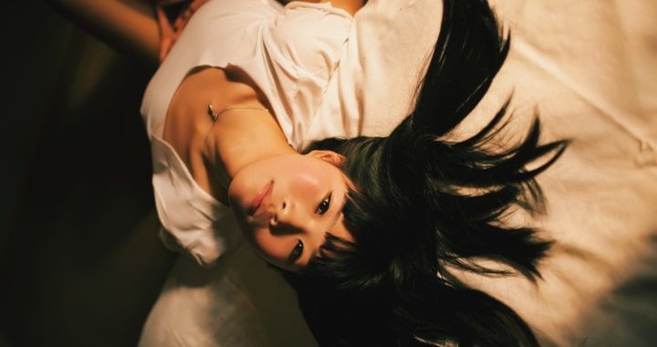 Flirting in Chinese beyond language barriers