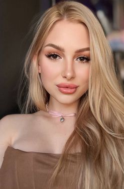 22 y.o. Karyna from Kyiv, Ukraine - ID 1376071