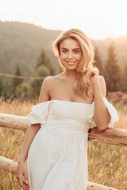 27 y.o. Valentyna from Khmelnytskyi, Ukraine - ID 1388208