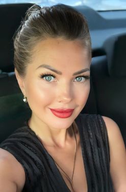 Olga, 48 from Varna, Bulgaria