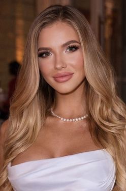 Renata, 26 from Bucharest, Romania