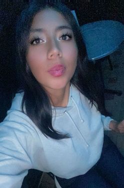 Zharick, 21 from Bogotá, Colombia