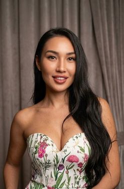 Arabian Brides: Meet Arab Woman for Marriage	:Albina, 36 from Astana, Kazakhstan