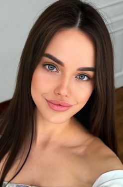 Ecuadorian Brides: Meet Ecuador Woman for Marriage	:Maria, 21 from Dnipro, Ukraine