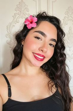 Sharon, 19 from Bogotá, Colombia