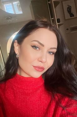 Yuliia, 36 from Kharkiv, Ukraine
