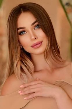 Veronika, 31 from Almere, Netherlands