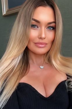 Olena, 37 from Berlin, Germany