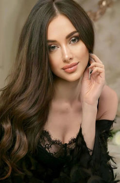 Hanna, 36 from Kyiv, Ukraine