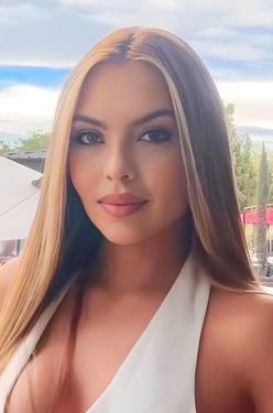 Natali, 29 from Medellín, Colombia