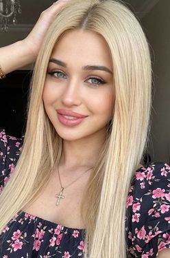 Katerina, 18 from Chernivtsi, Ukraine