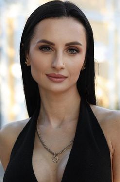 Alina, 28 from Odessa, Ukraine