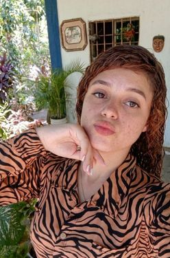 Jhasmin, 18 from La Guaira, Venezuela