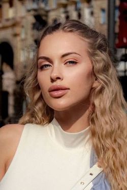 Snizhana, 25 from Kyiv, Ukraine