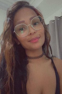 Maria, 30 from Bogotá, Colombia