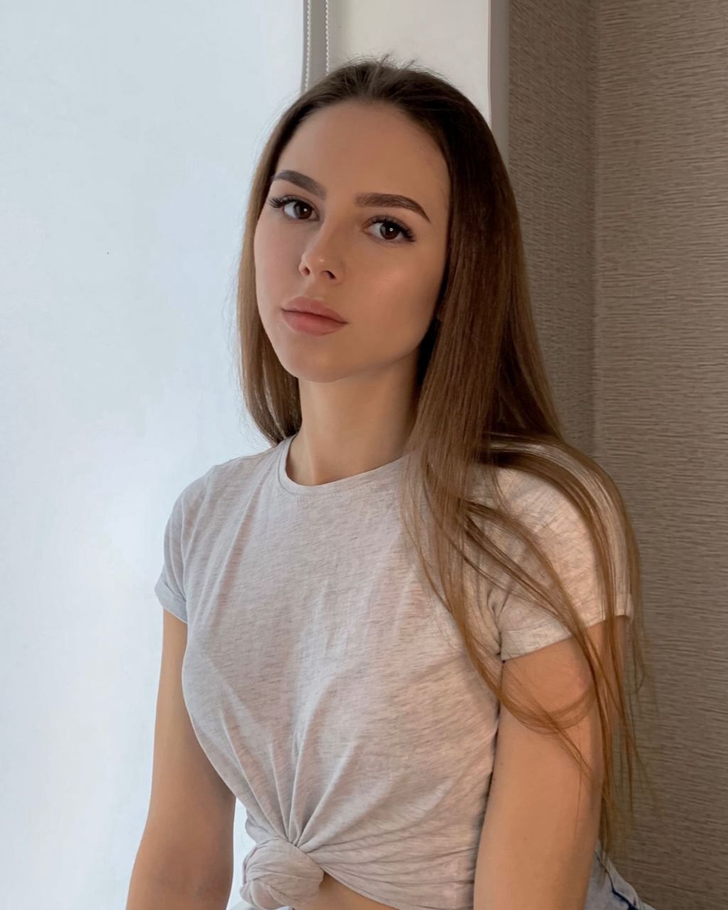 24 y.o. Alina from Moscow, Russia - Brown eyes, Brown Hair - ID 827773 ...