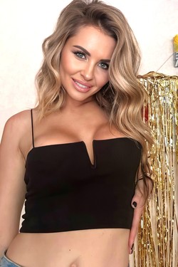 37 y.o. Anastasia from Munich, Germany - ID 866398