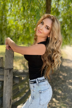 37 y.o. Irina from Dnipro, Ukraine - ID 870121