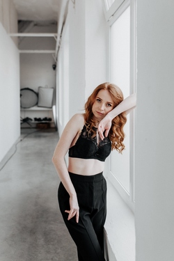 30 y.o. Yaroslava from Chernivtsi, Ukraine - Green eyes, Red Hair - ID ...