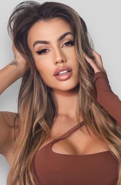 28 y.o. Manuela from Porto Alegre, Brazil - ID 887562