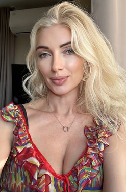 52 y.o. Yuliia from Kyiv, Ukraine - ID 891639