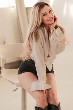 47 y.o. Olha from Kharkiv, Ukraine - ID 954911