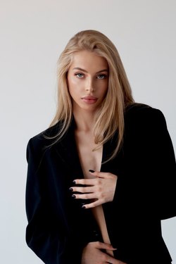 19 y.o. Varvara from Krakow, Poland - ID 984400