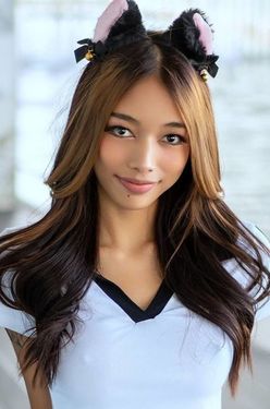 Pawanrat, 24 from Bangkok, Thailand