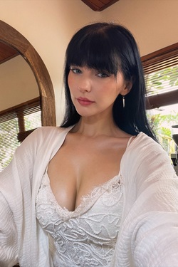 28 y.o. Iryna from Kyiv, Ukraine - ID 993969
