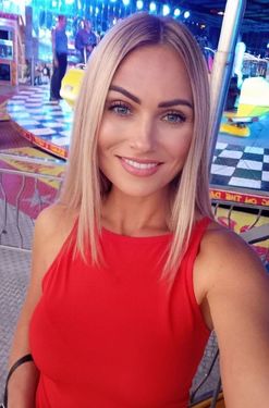 Natalia, 47 from Volos, Greece