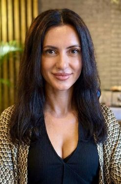 Anastasiia, 37 from Sofia, Bulgaria