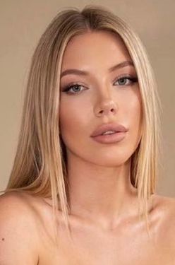 Alina, 19 from Kyiv, Ukraine