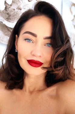 Yulia, 47 from Miami, USA