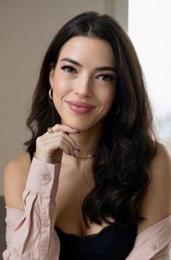 Diana, 34 from Lisbon, Portugal