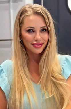 53 y.o. Gabriela from Bratislava, Slovakia - ID 965497