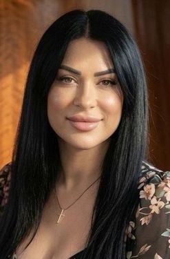 Viktoriia, 58 from Dortmund, Germany