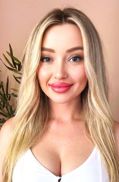 Iryna, 37 from Banska Bystrica, Slovakia