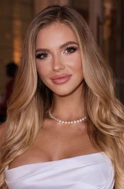 Renata, 26 from Bucharest, Romania