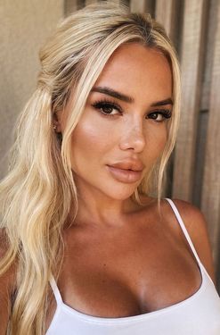 Hanna, 24 from Kyiv, Ukraine