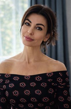 Anzhela, 45 from Brasov, Romania
