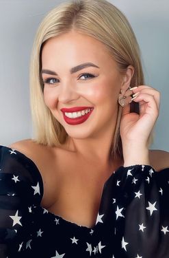 35 y.o. Alina from Kyiv, Ukraine - ID 922371