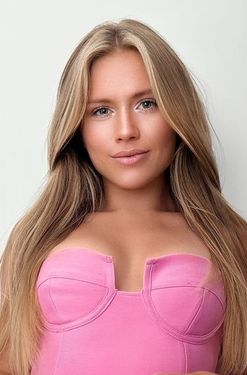 Kateryna, 24 from Lyon, France