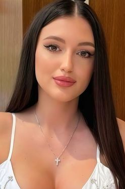 Madalina, 32 from Bucharest, Romania