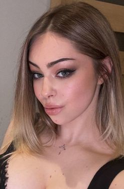 Oleksandra, 23 from Warsaw, Poland