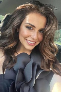 Emma, 44 from Geneva, Switzerland