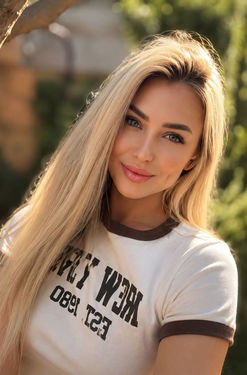Viktoriia, 39 from Geneva, Switzerland