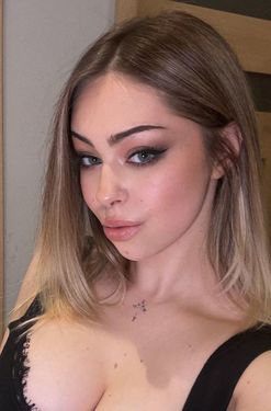 Oleksandra, 23 from Warsaw, Poland