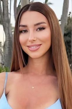 Zhanna, 33 from Ottawa, Canada