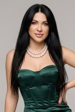 Viktoriia, 58 from Dortmund, Germany