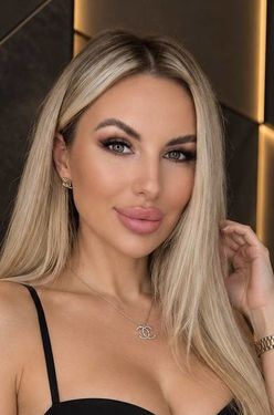 Anna, 39 from Dusseldorf, Germany